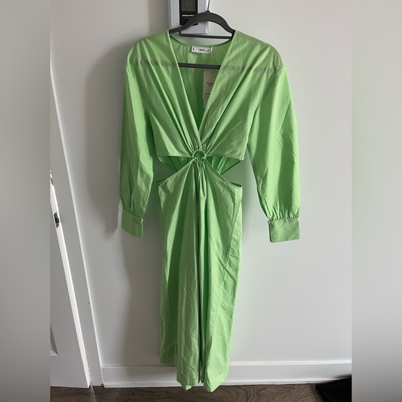Mango long sleeve green cut-out dress in size S/US 4. NWT. - Picture 2 of 5